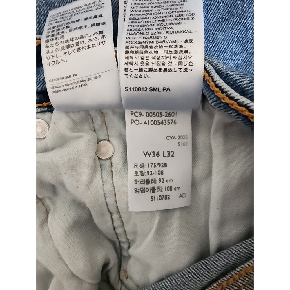 Levis 505  Mens 36x32 Blue Medium Wash Denim Jeans Regular Fit - Picture 10 of 10